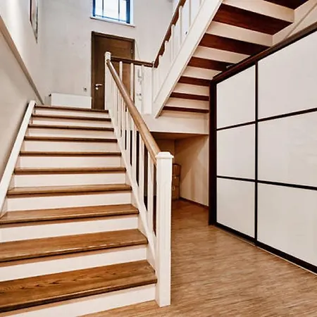 2-level Close To Old דירה ריגה